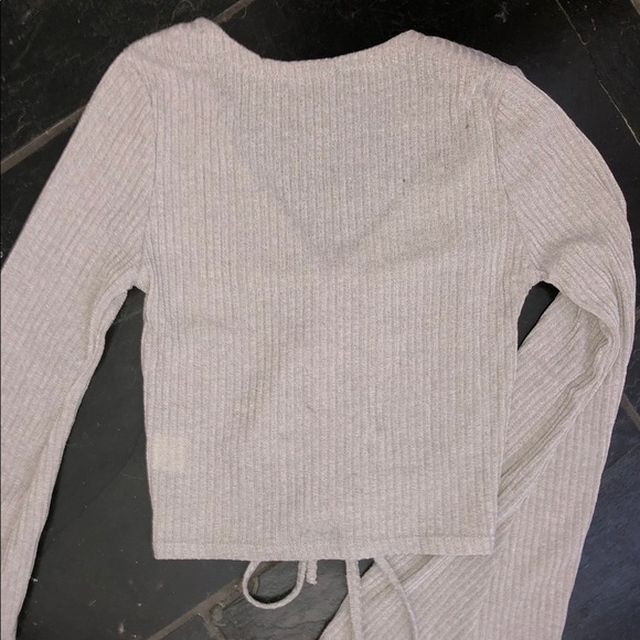 grey long sleeve cop top - Picture 2 of 4